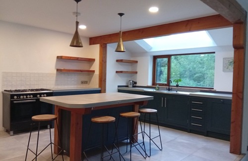 Craughwell House | Spacious 5/6 bedroom retreat in peaceful location
