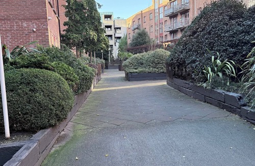 City Centre Dublin Apartment | Spacious Apartment on a quiet street 1 min from Smithfield Square.