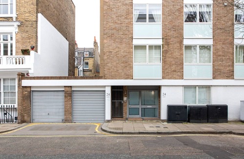 Warwick Apartment | Spacious Pimlico 2BR, 12 mins to Victoria Station, by Blueground