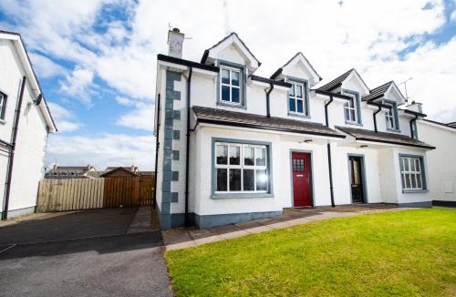 Bundoran House | Spacious Three Bedroom Home in Bundoran