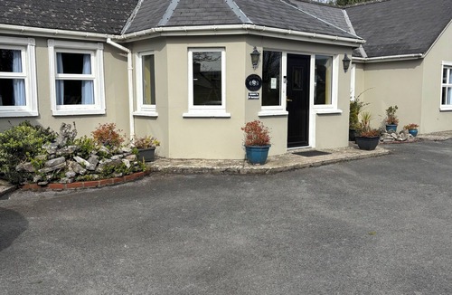 Doolin Apartment | Spacious two bedroom apartment in a vibrant central location.