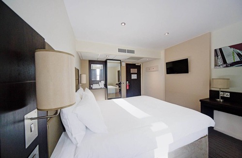 Newport Hotel | Standard Family of 3 Room
