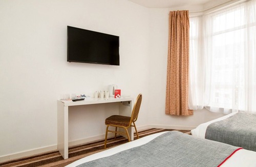 Riverside Hotel | Standard Single Room