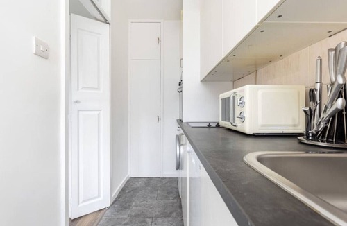 Warwick Apartment | Studio Flat in Pimlico