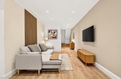 Grangetown Apartment | Stunning 2 Bedroom Apartments - City Centre Location, Free WiFi, Free Parking, Spacious Accommodation, Comfort and Style, Freshly Rennovated