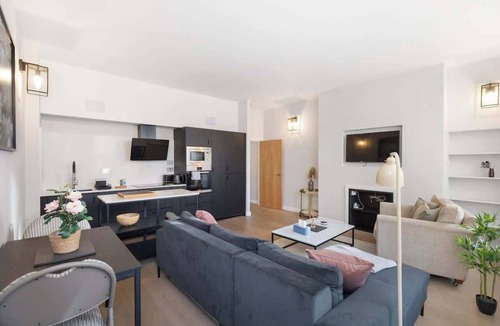 Clapham Apartment | Stunning 2BR/2BA-ClaphamCommon