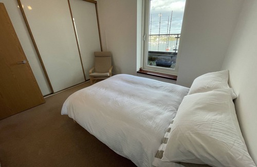 Grangetown Apartment | Stunning City/Bayview, walk to city centre (10 min drive)