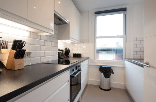 Archway Apartment | Stunning Hyde Park Apartment (SS3)