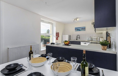 Rhiwbryfdir House | Stunning villa for 6 guests with WIFI, terrace and pets allowed