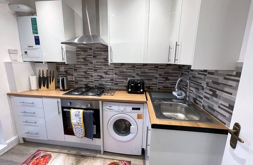 South Bermondsey Apartment | Stylish 1-Bed Flat Central London