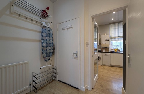 Heaton Apartment | Stylish 1-Bed Flat, Heaton – Close to City Centre - Pass the Keys