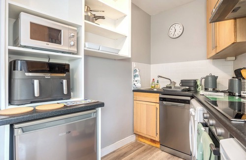 Temple Bar Apartment | Stylish 2BR | Walk to Temple Bar & Dublin Castle