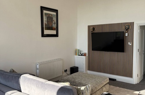 Portsmouth Apartment | Stylish apartment in Southsea with sea views
