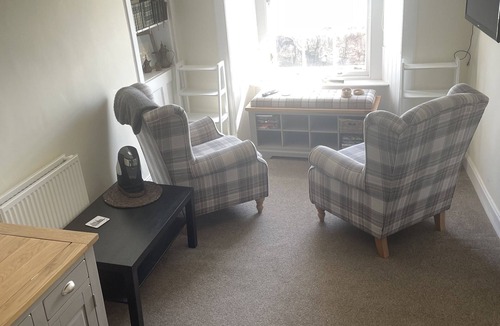Cellardyke Bed & Breakfast | Suite with stunning sea views in the East Neuk perfect for wild swimming, golf.
