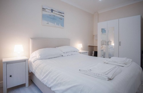 Pendine Apartment | Sunbeam - 2 Bedroom Apartment - Pendine