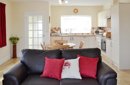 Weymouth House | Sunset Cottage