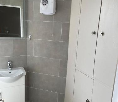 Dublin House | Superb Triple Room near Croke Park - 4