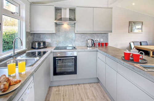 Milford on Sea Ski Chalet | Superior Lodge Plus 3