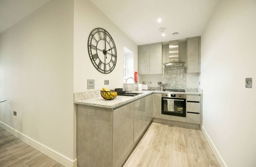 Reading Apartment | Superior Town Apartment with Gated Parking