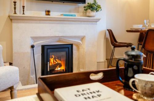 Bourton House | Sycamore Cottage | Banham Cottages