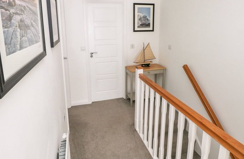 Ogmore-by-Sea Cottage | T? GLAS, pet friendly, country holiday cottage in Ogmore-By-Sea