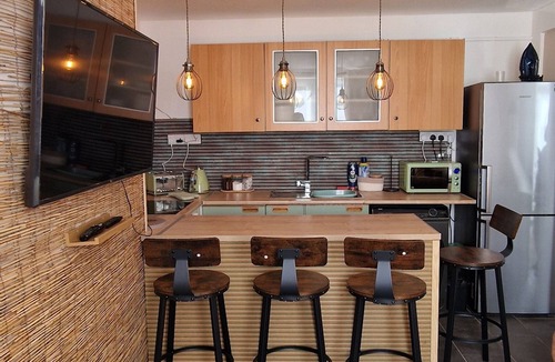Gabalfa Apartment | Taff Cottage - Stylish family friendly gateway by River Taff with free parking