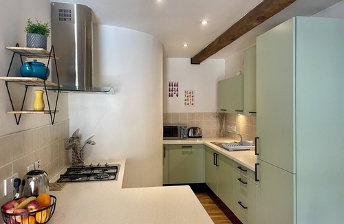 Inverness City Centre Cottage | THE BELL TOWER, pet friendly, character holiday cottage in Inverness