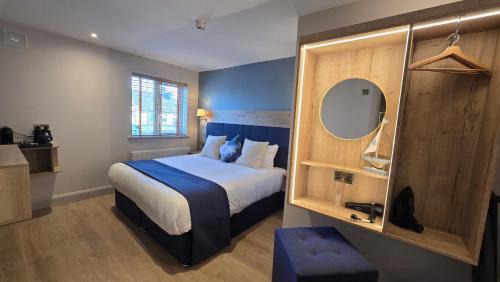 Oughterard House | The Boat Inn