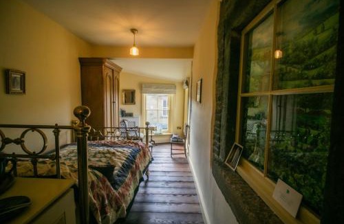Thornton Bed & Breakfast | The Brontë Birthplace