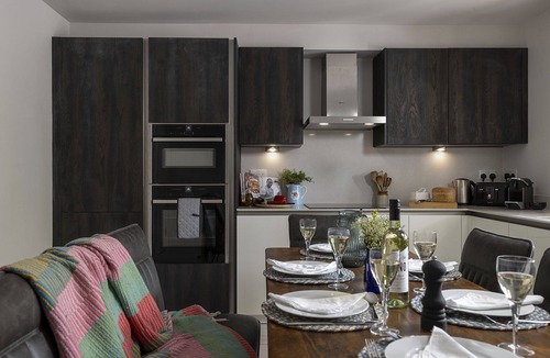 Stroud Cottage | The Copper - a cottage that sleeps 6 guests in 3 bedrooms