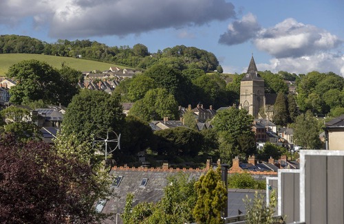 Stroud Cottage | The Copper - a cottage that sleeps 6 guests in 3 bedrooms