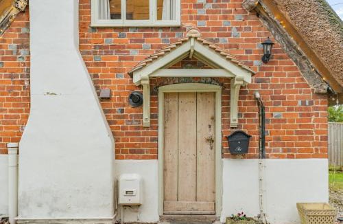 Wallingford House | The Cottage
