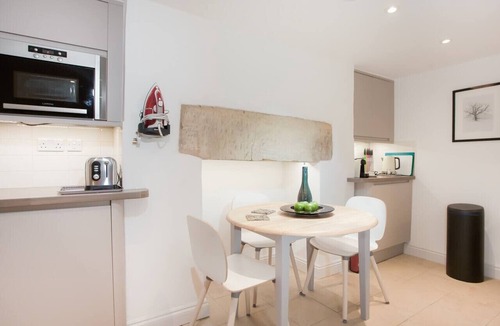 Bath Apartment | The Design Studio Apartment