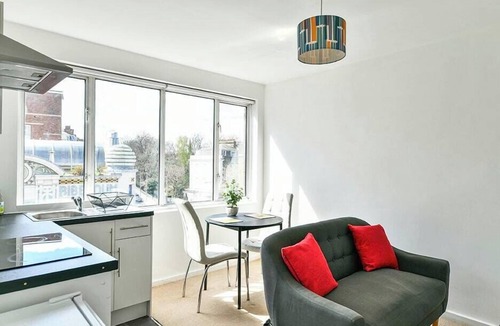 Brompton & Hans Town Apartment | The Elden - No.13