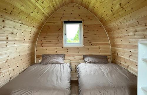Ainthorpe Hotel | The Fox & Hounds Inn & Camping Pods
