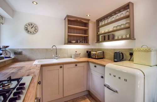 Kingscote Cottage | The Hayloft at Walnut Farm, Kingscote, Cotswolds