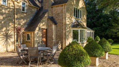 Stow-on-the-Wold House | The Hollies Country House