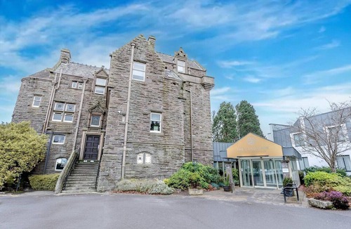 Glenisla Apartment | The Landmark Hotel and Leisure Club | STD DBL