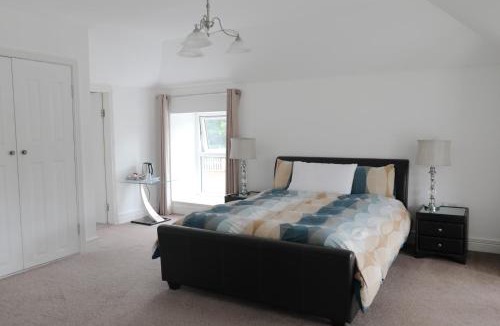 Rosscarbery House | The Landmark Night Hawks
