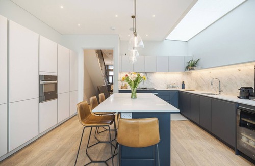 Parsons Green and Walham House | The Lion House, by Veeve