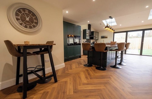 Eastington House | The Nook | Luxury Cotswolds Home | Sleeps 9