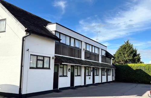 Theale Hotel | The Old Lamb