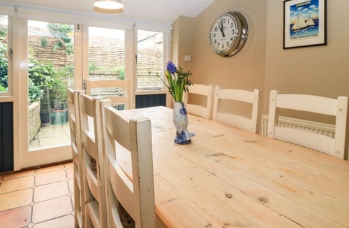 Sherston Cottage | The Old Swan, Malmesbury