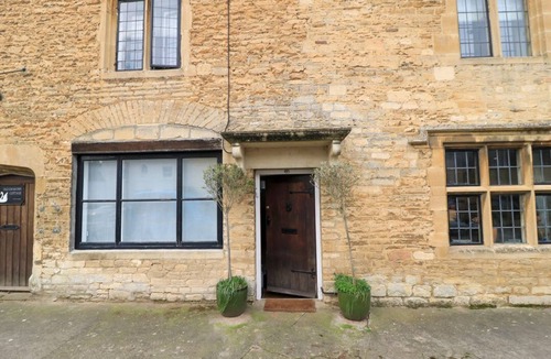 Sherston Cottage | The Old Swan, Malmesbury