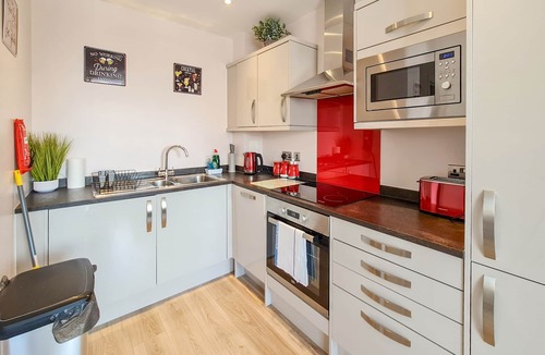 Barnwood Apartment | The Post House Green by Fortuna Property Portfolio, The Post House Green Apartment