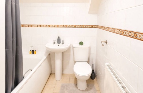Cathays Apartment | The Shed - Cosy 2-Bed Flat with Free Parking - Close to City Centre