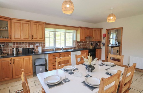 Ardnatrush Cottage | THE SKATING ROCK, pet friendly in Kenmare, County Kerry