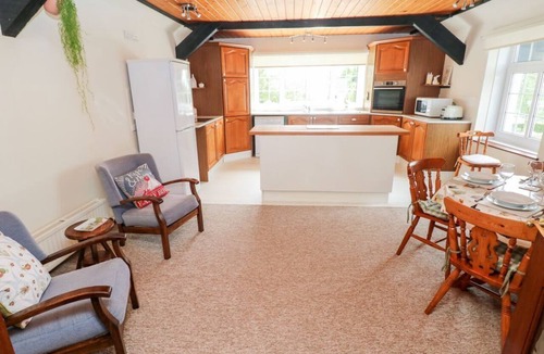 Saint Athan Cottage | The Stables, St Athan