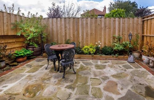 Haxby House | The Warehouse with Free Parking