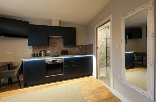 Bradley Stoke Apartment | The Willow - Studio 25